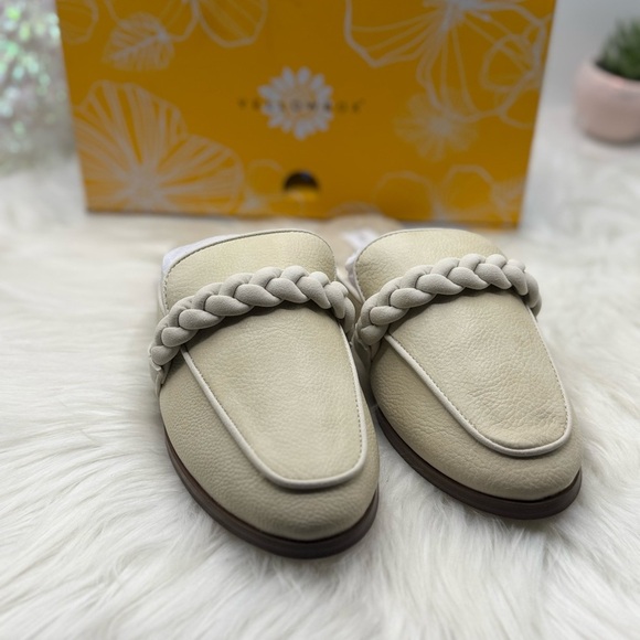 YELLOW BOX Bliss Lined Mules size 8M - Picture 3 of 8